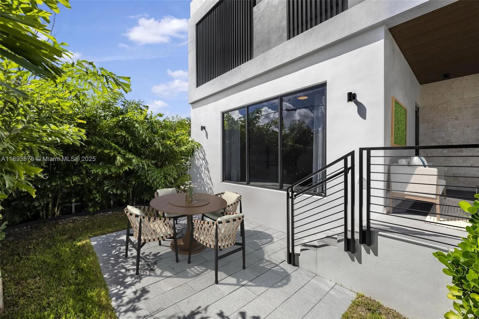 3300 SW 27th Ter, #3300