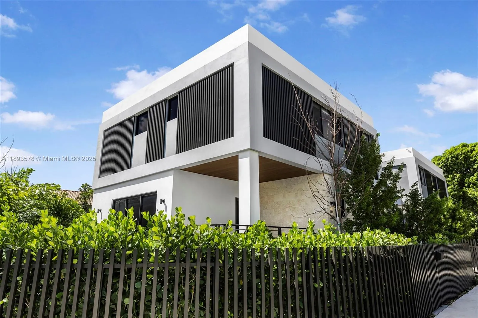 3300 SW 27th Ter, #3300
