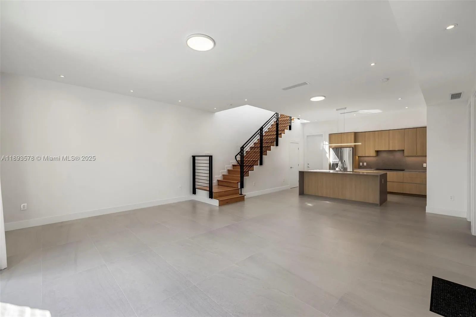 3300 SW 27th Ter, #3300