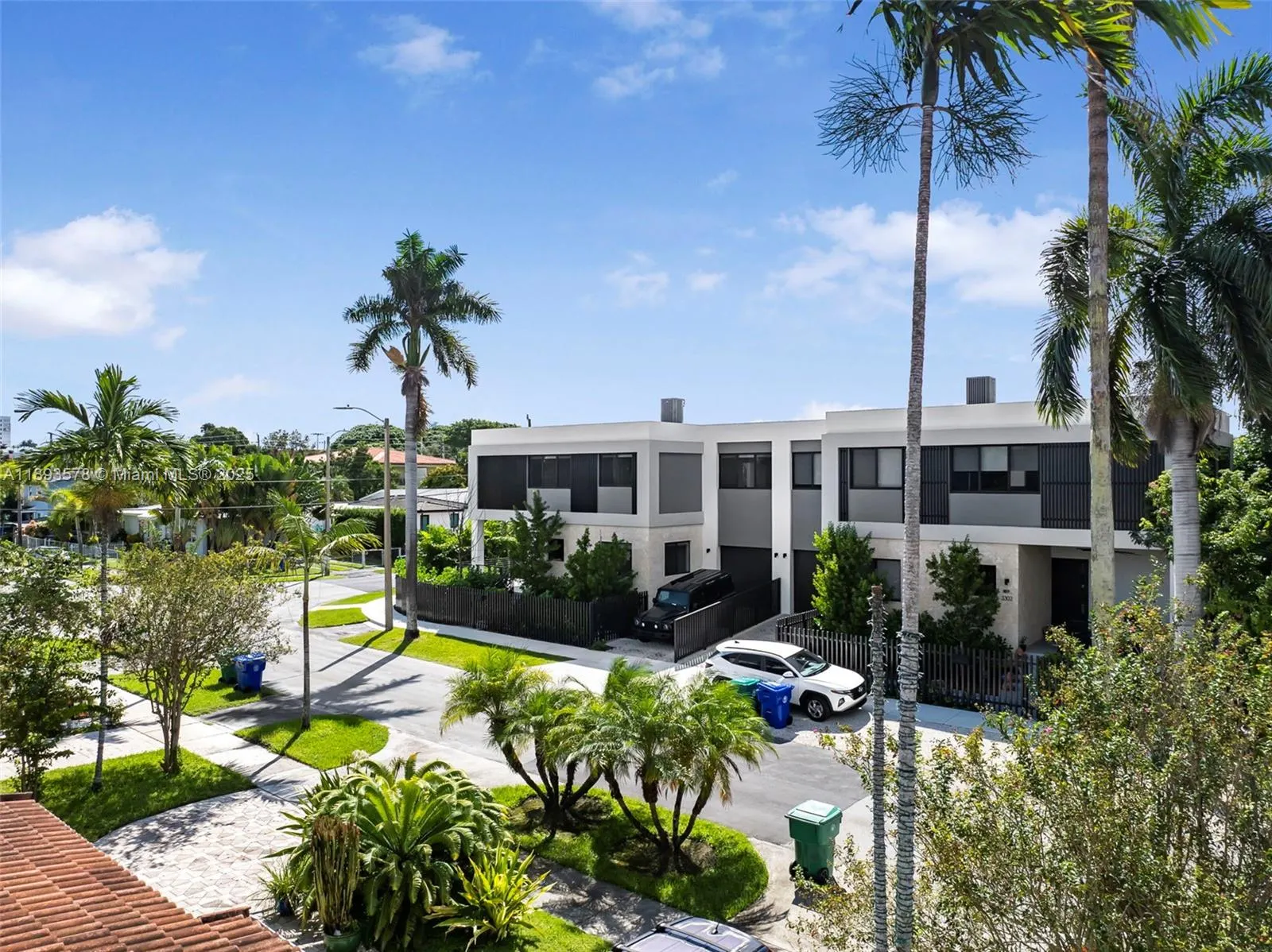 3300 SW 27th Ter, #3300
