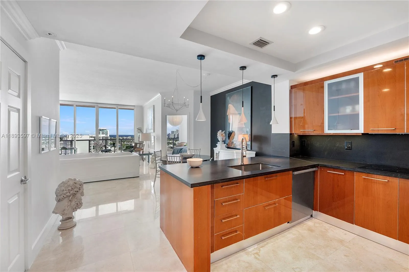 1819 SE 17th St, #1606