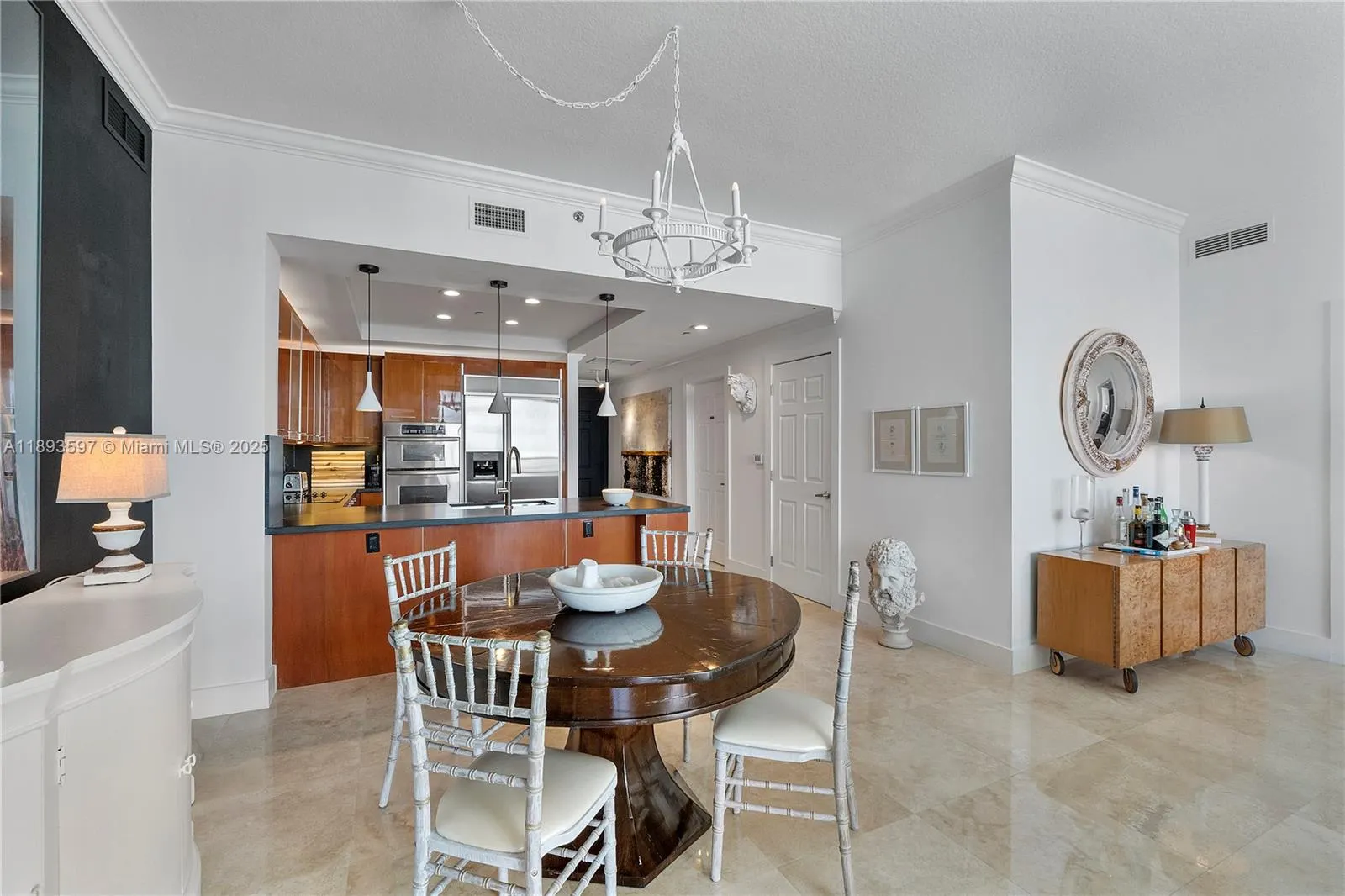 1819 SE 17th St, #1606