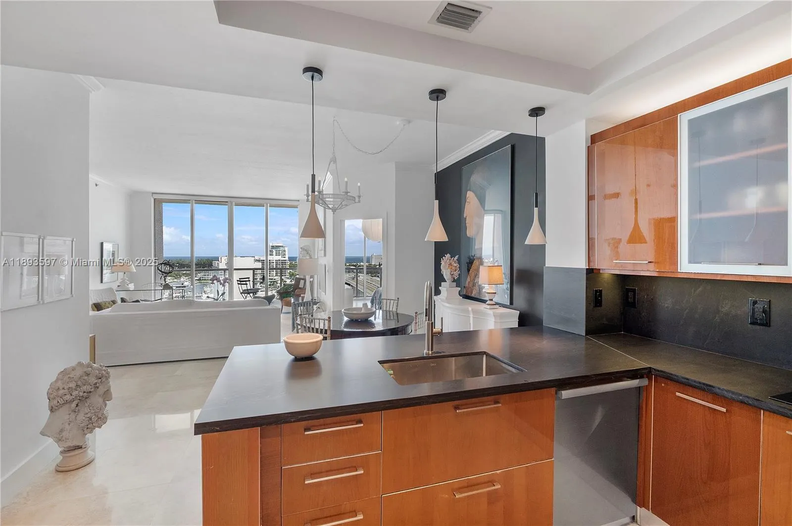 1819 SE 17th St, #1606