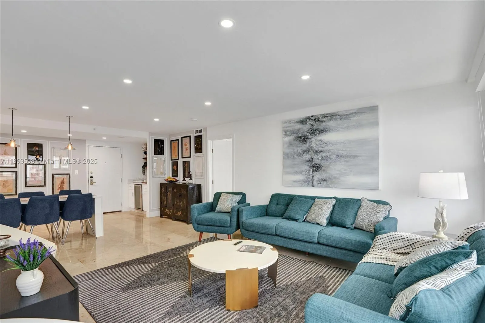 5225 Collins Ave, #1411