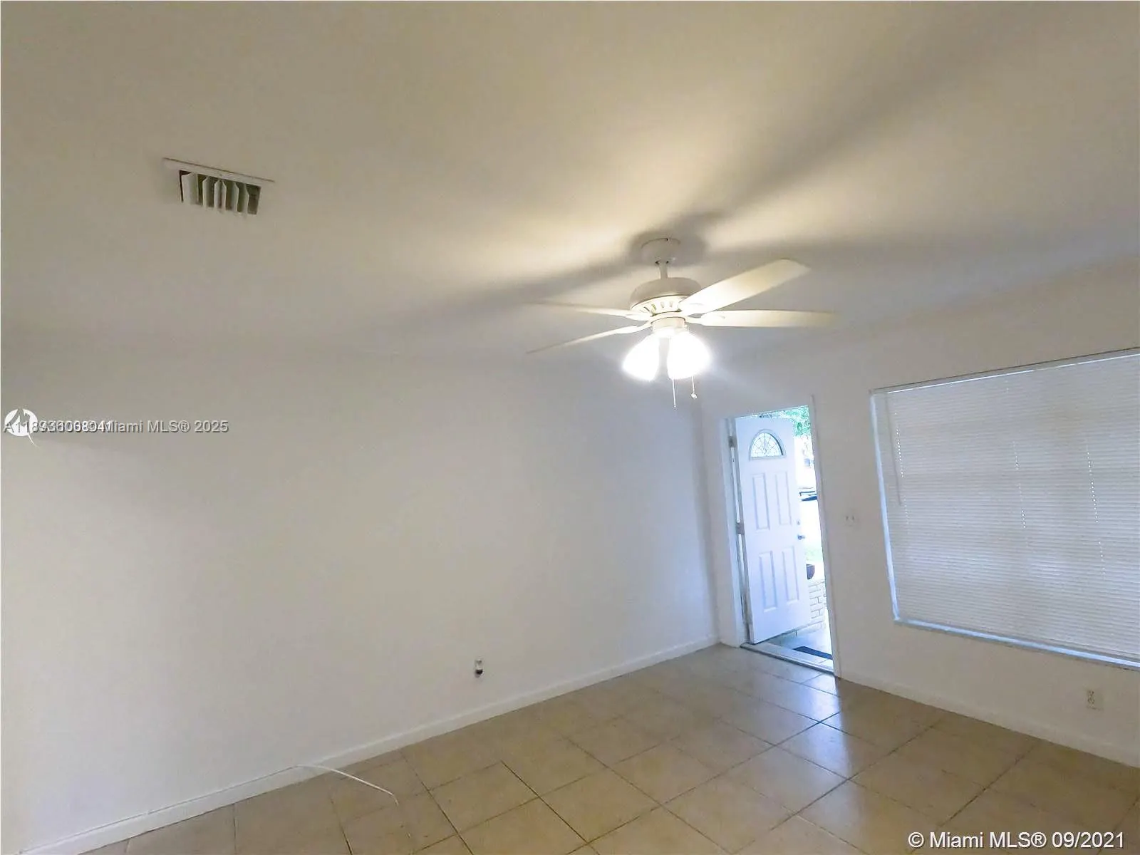 412 SW 10 St
