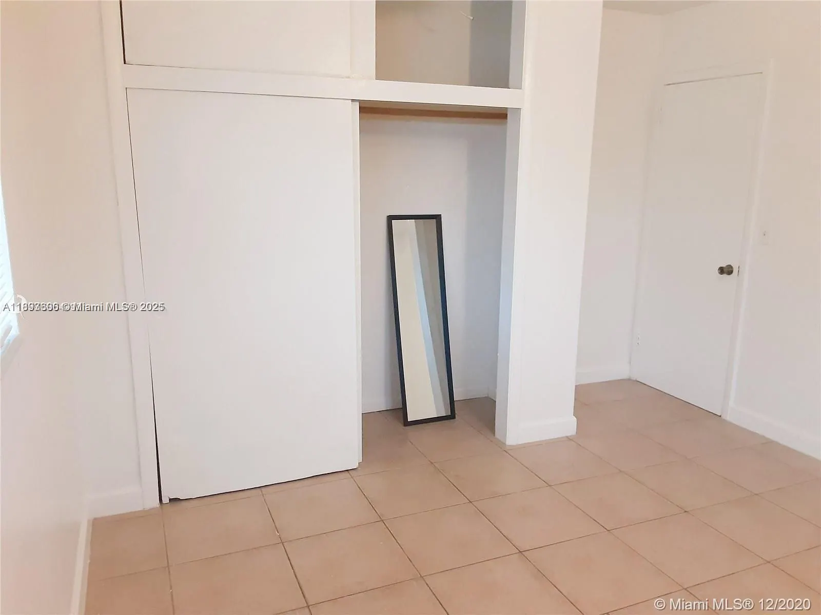 412 SW 10 St
