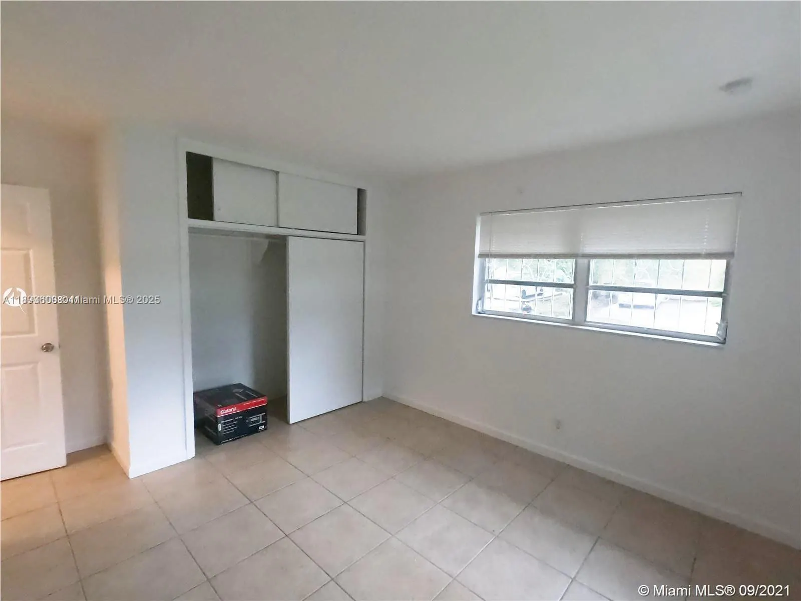 412 SW 10 St