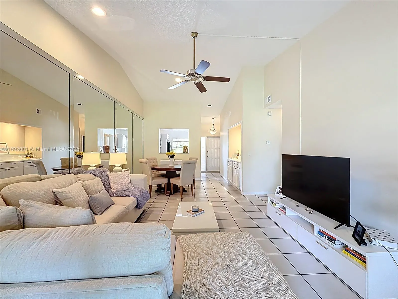 2363 SW 15th St, #84