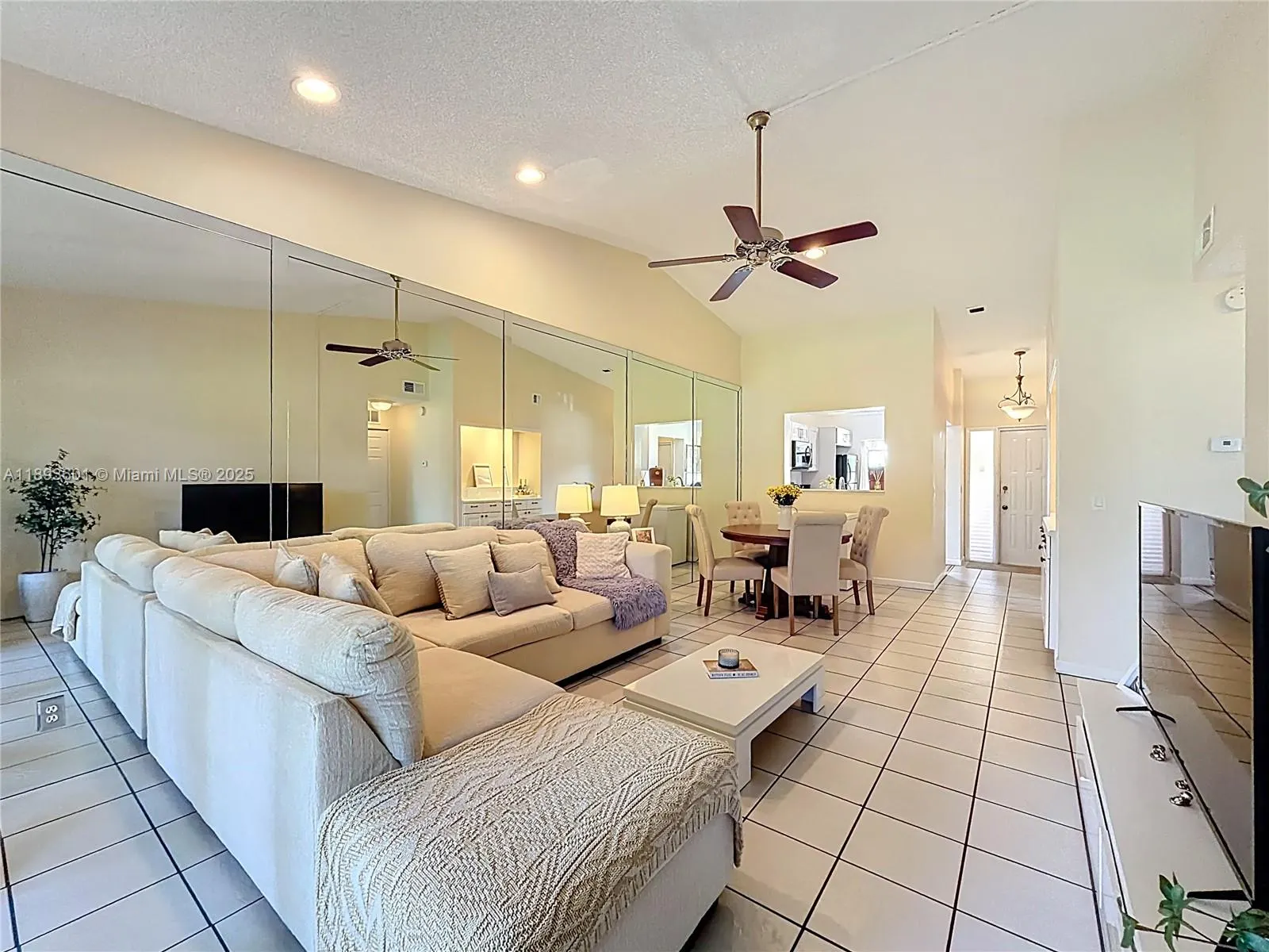 2363 SW 15th St, #84