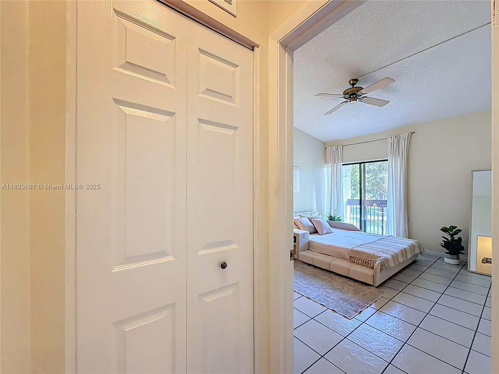2363 SW 15th St, #84