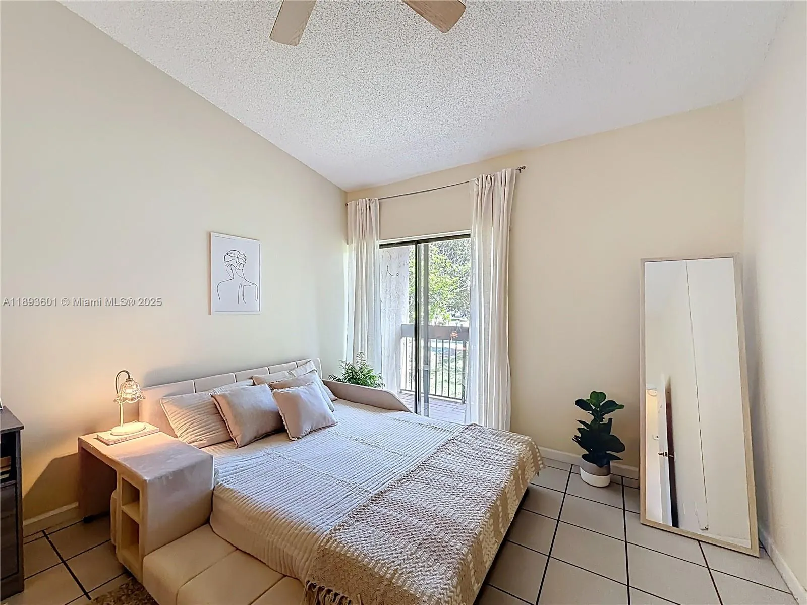 2363 SW 15th St, #84
