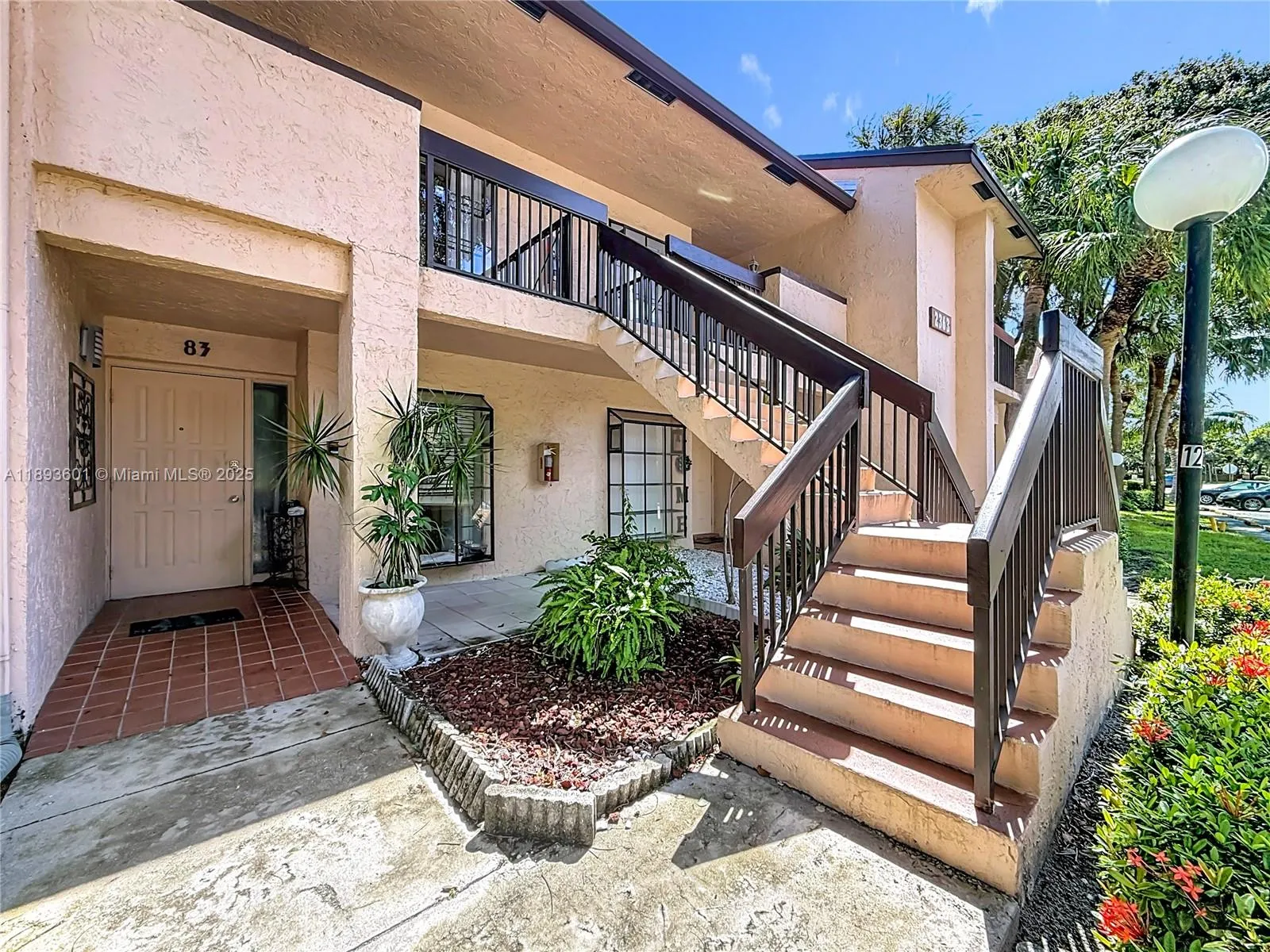 2363 SW 15th St, #84