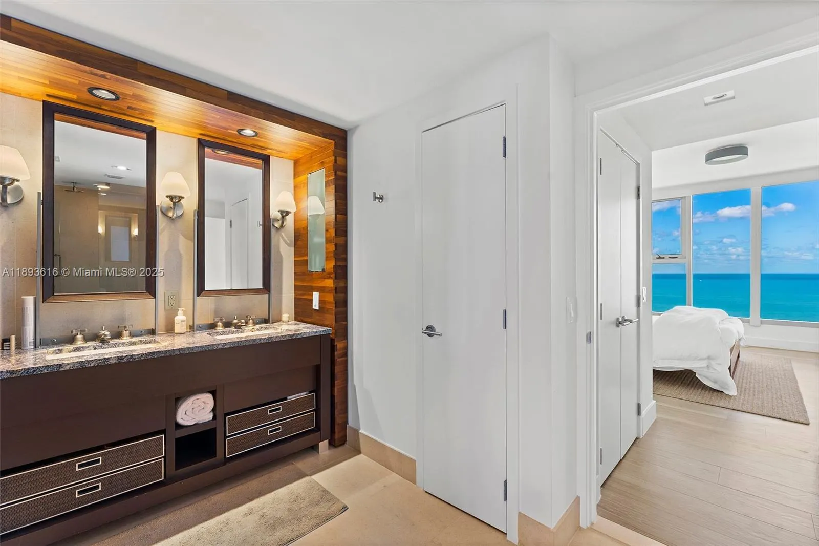 6899 Collins Ave, #2601