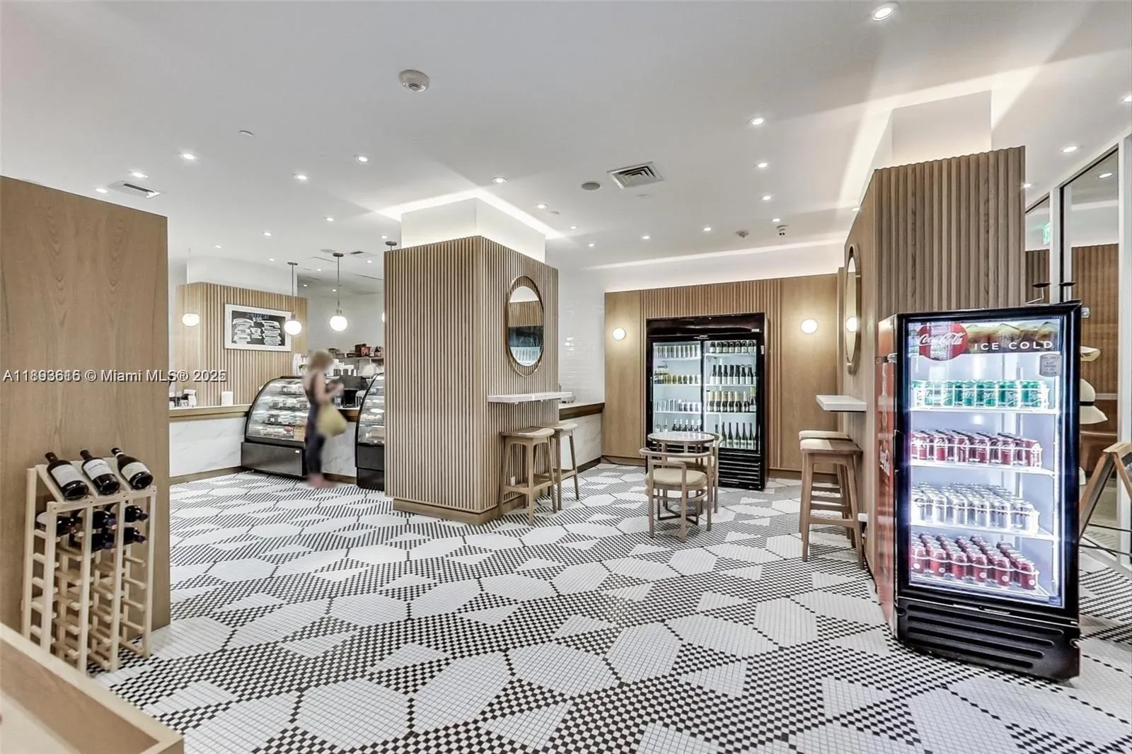 6899 Collins Ave, #2601