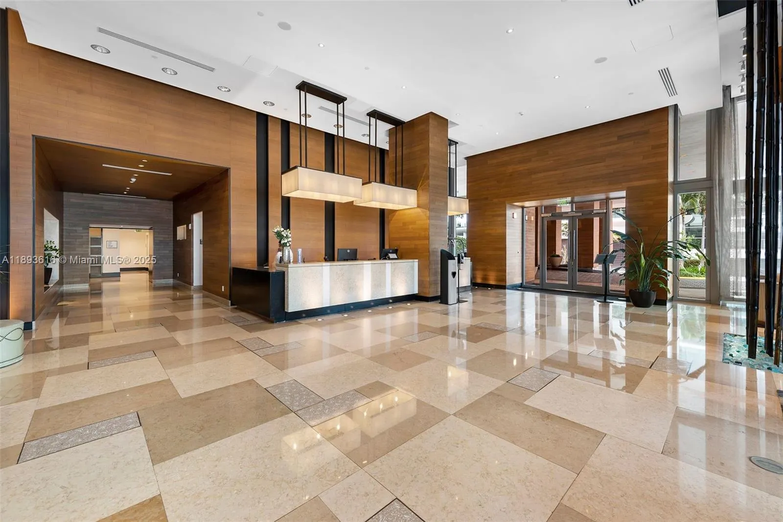 6899 Collins Ave, #2601