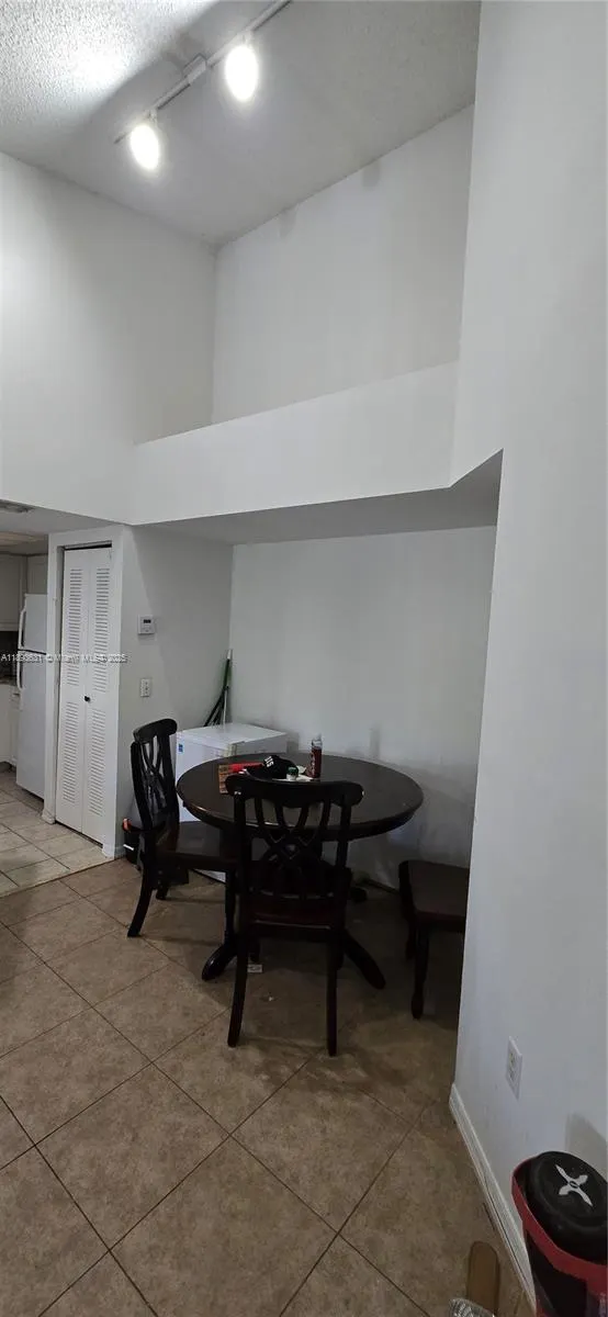 4149 N Haverhill Rd, #1619