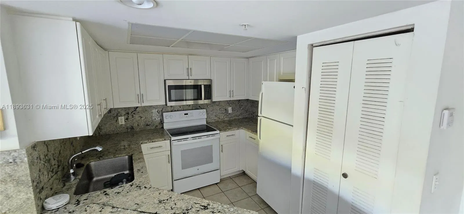 4149 N Haverhill Rd, #1619