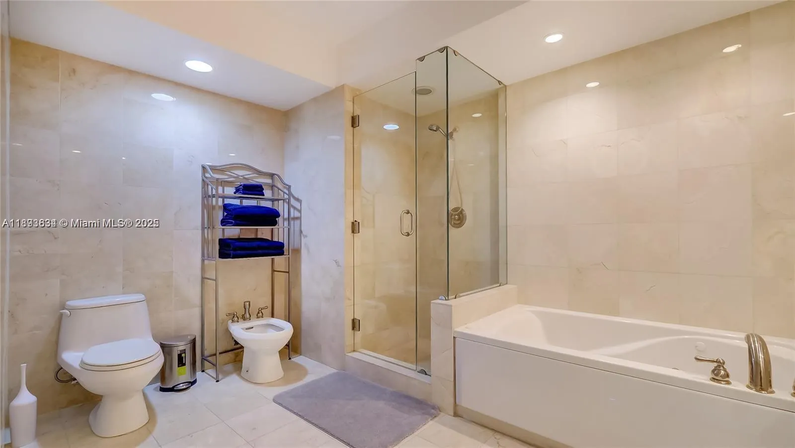6365 Collins Ave, #3802