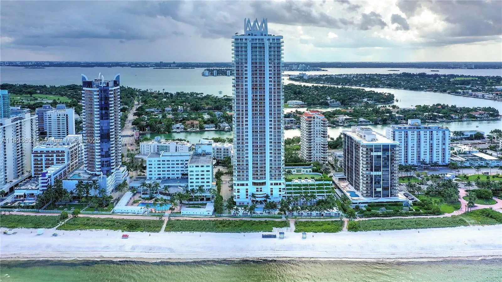 6365 Collins Ave, #3802