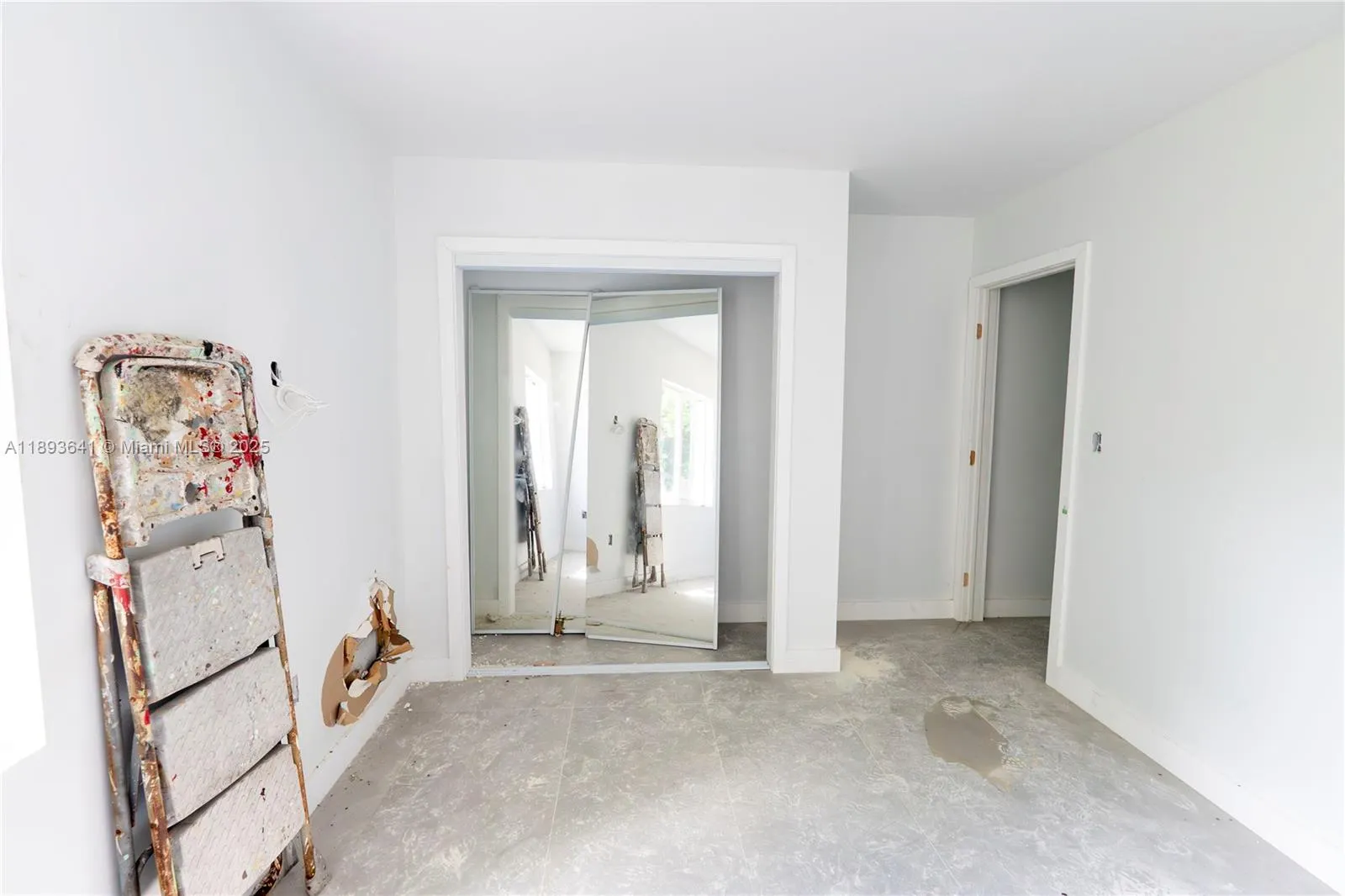 10290 SW 174th Ter