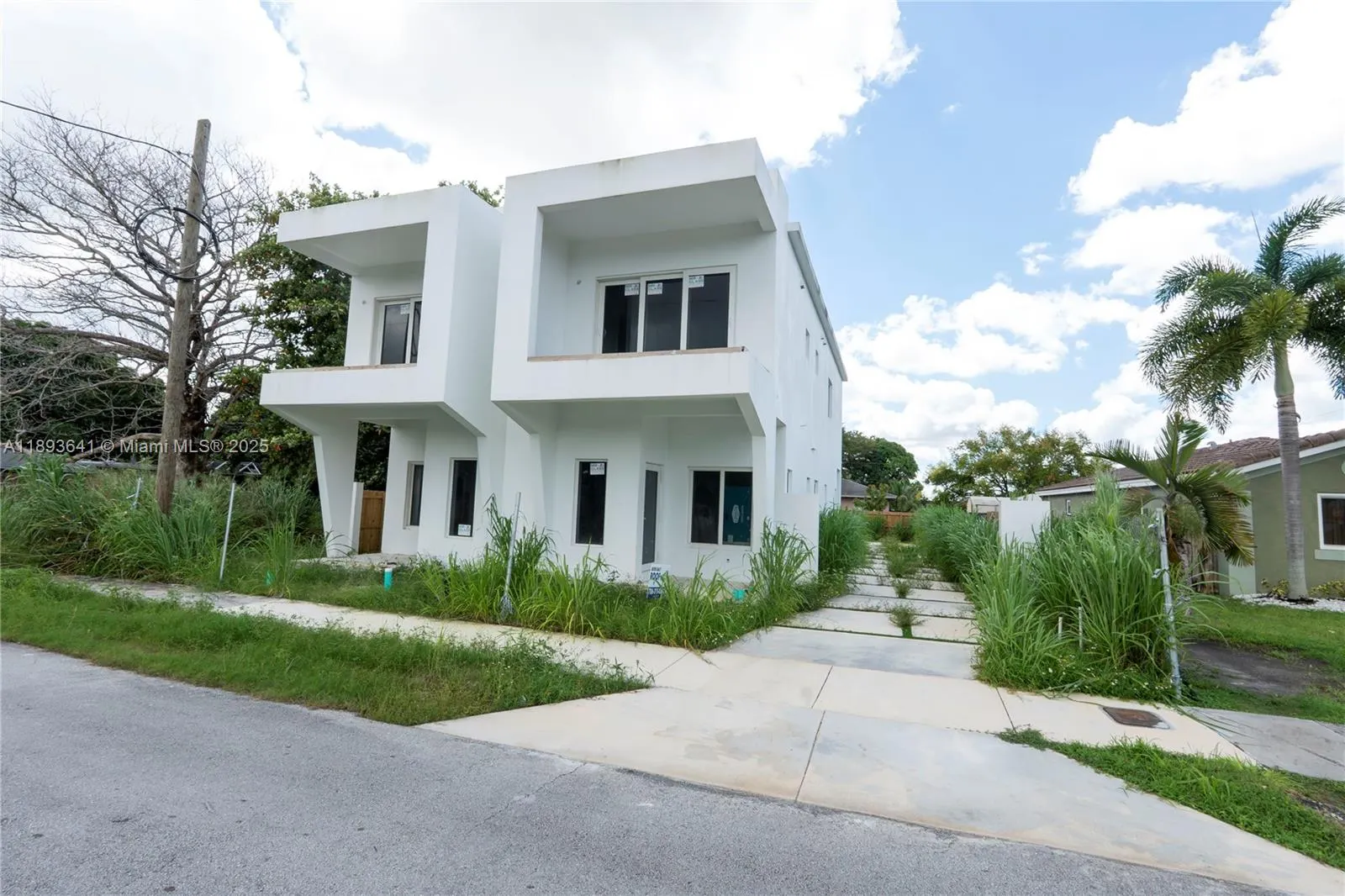 10290 SW 174th Ter