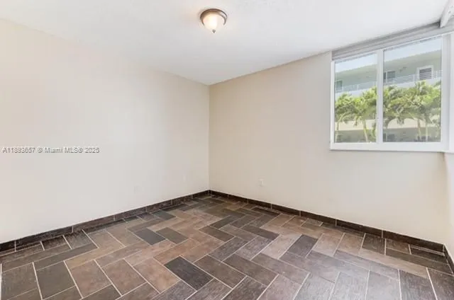 7800 Collins Ave, #203