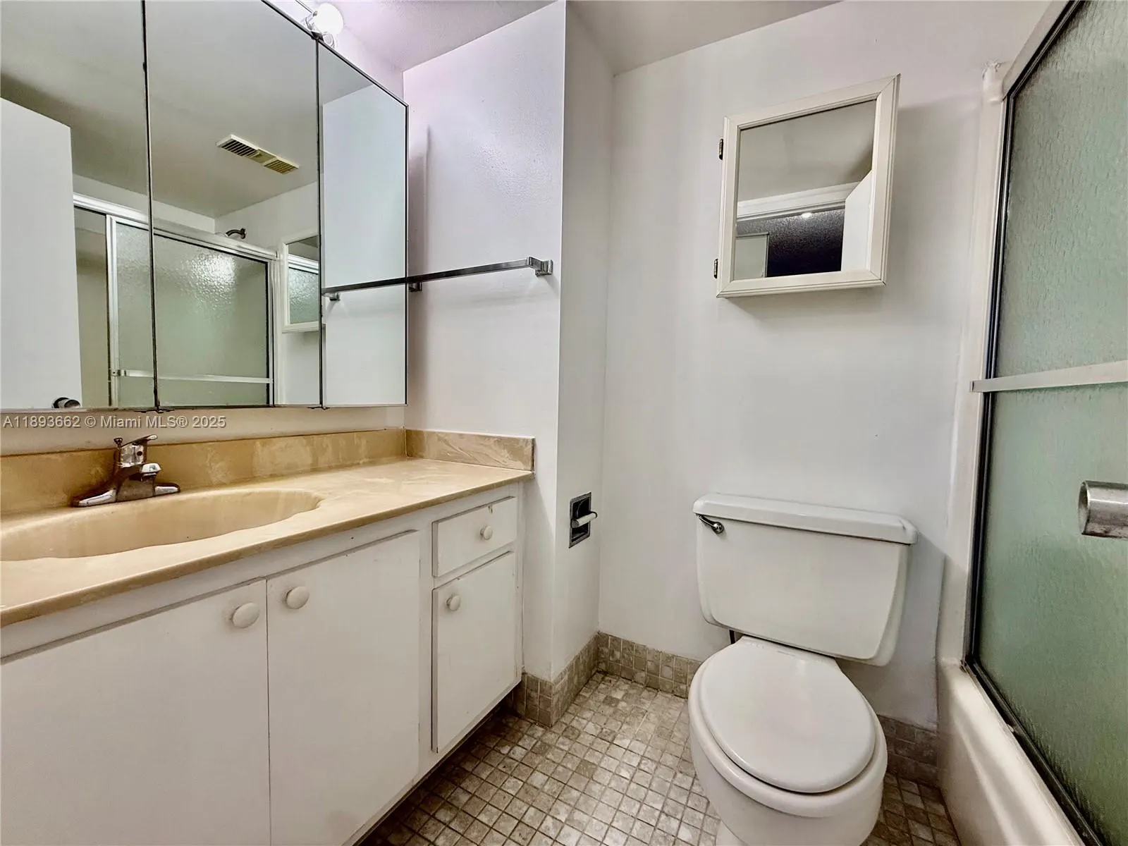 1401 S Federal Hwy, #218