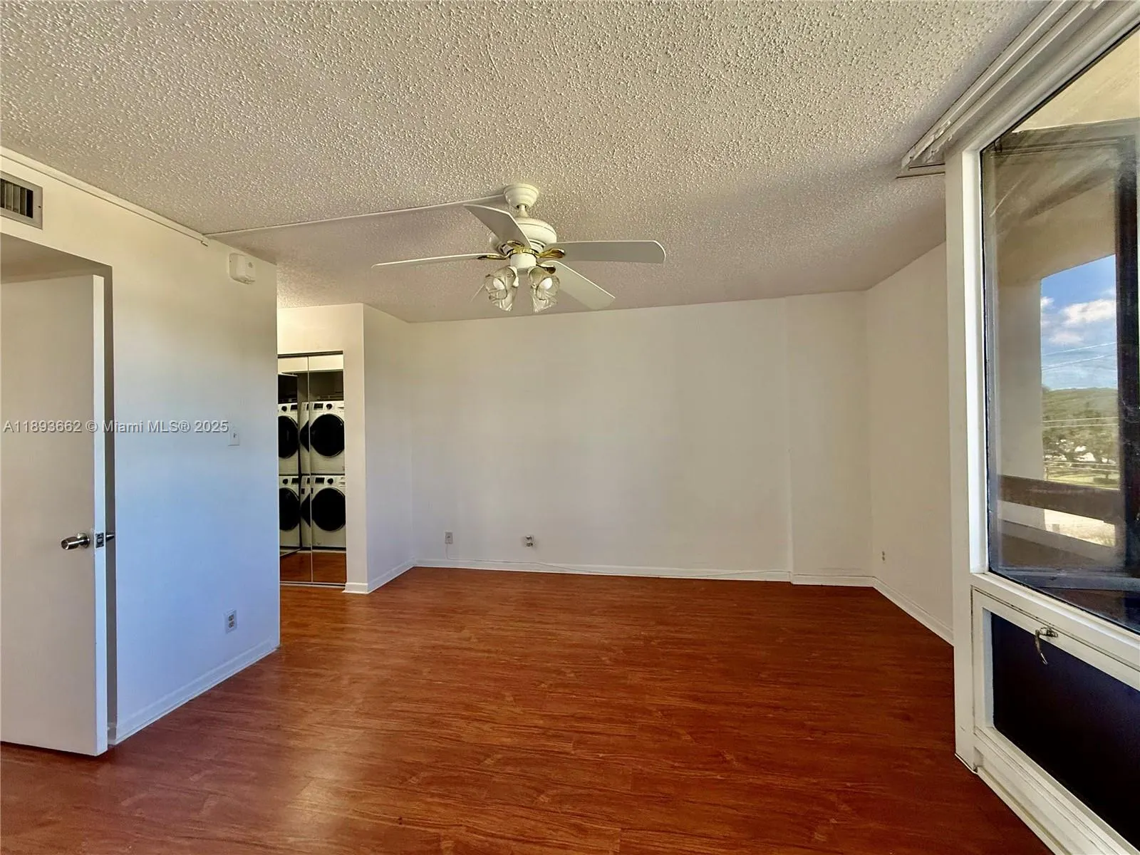 1401 S Federal Hwy, #218