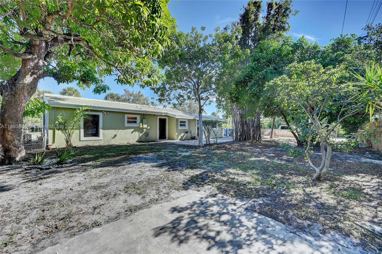 4617 N Andrews Ave, #0