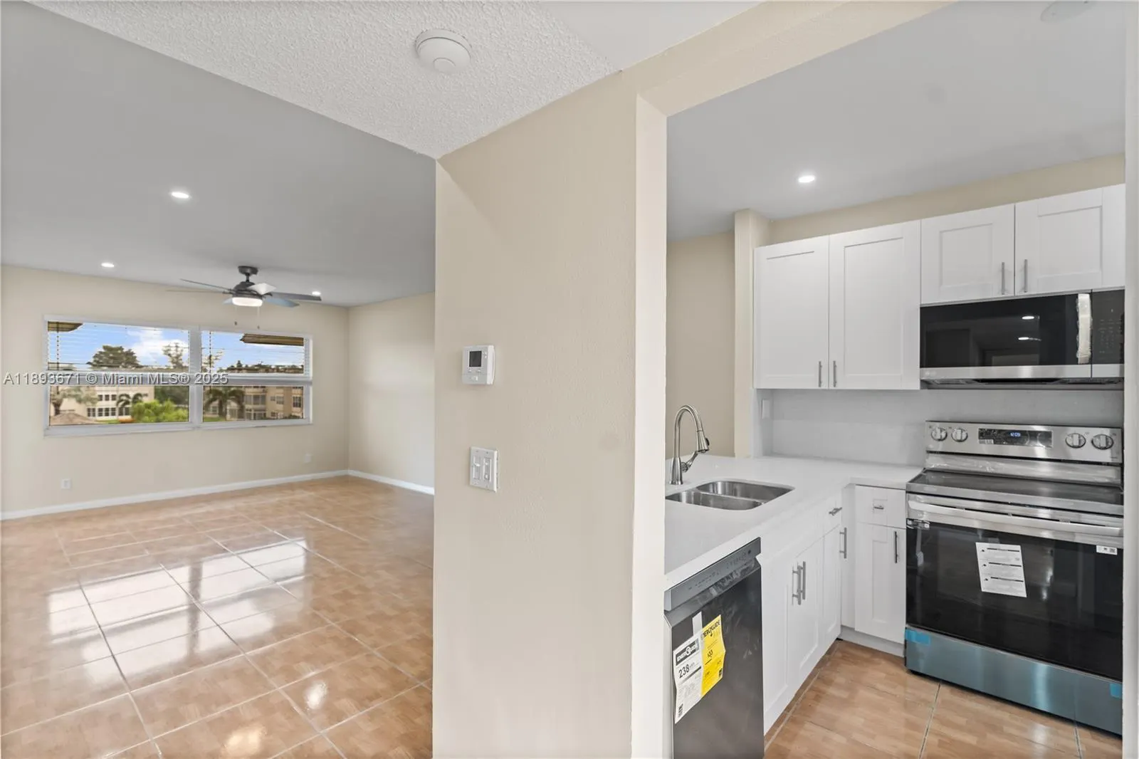 3405 NW 48th Ave, #610