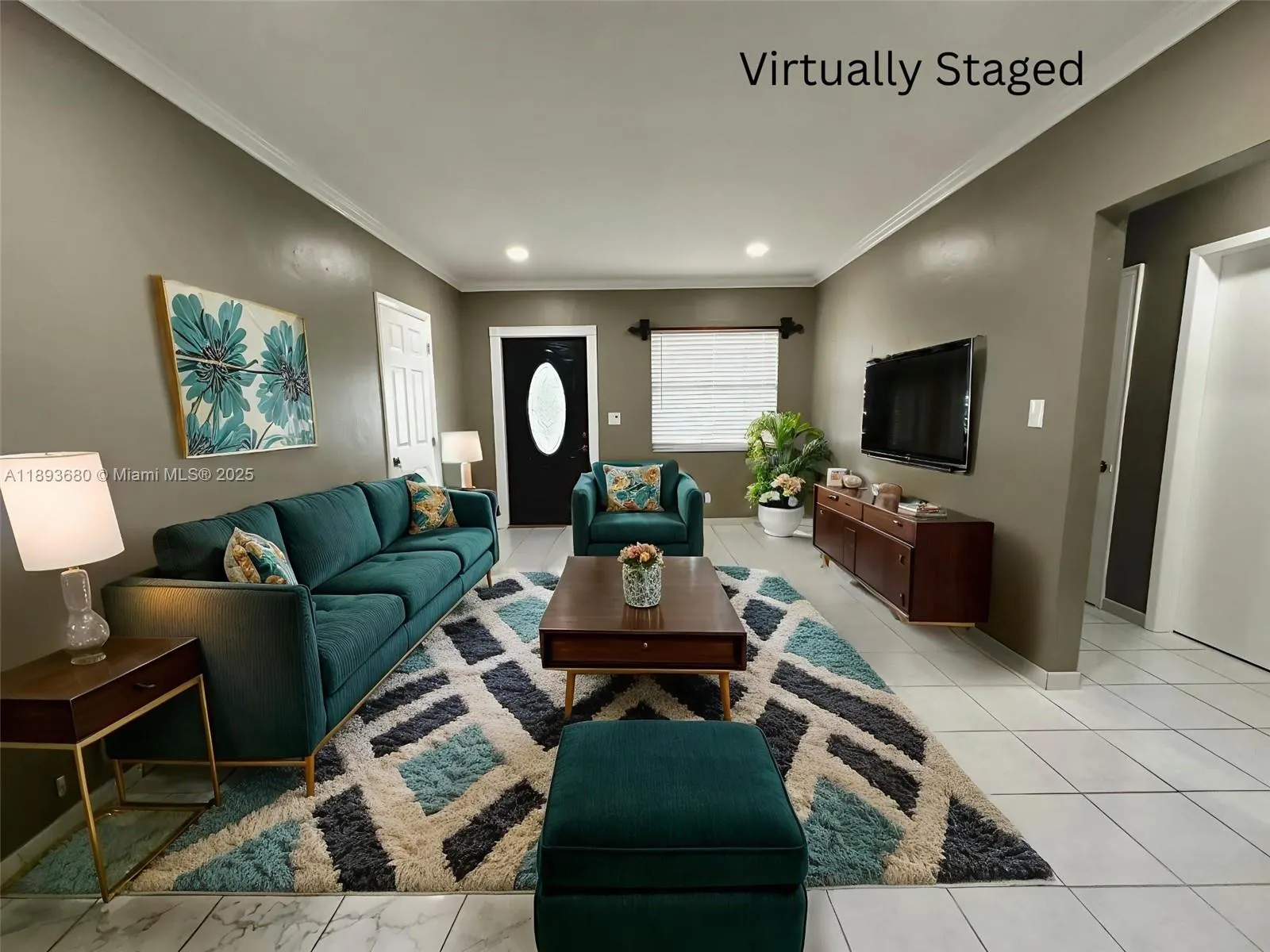 590 SW 36th Ave