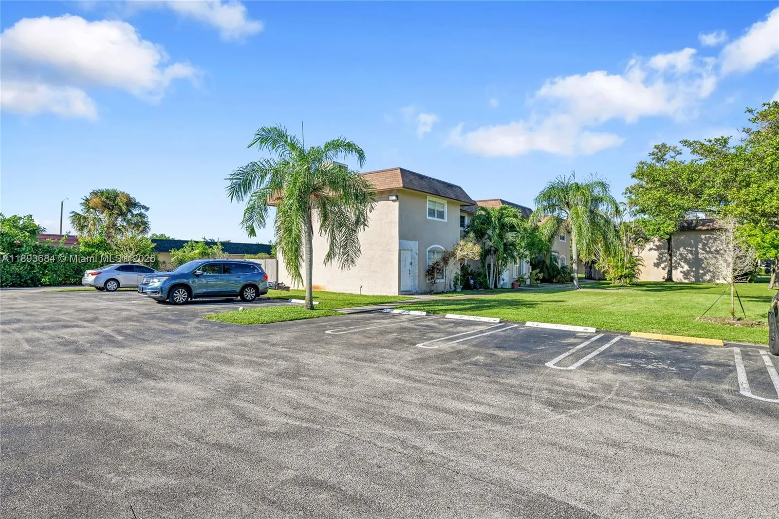 7862 Kimberly Blvd, #503