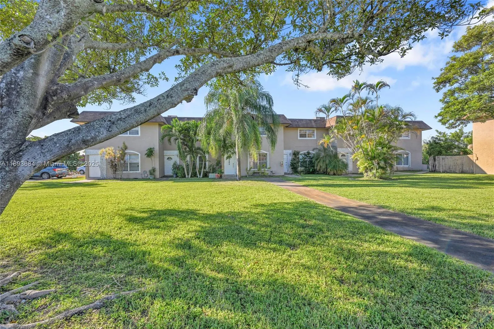 7862 Kimberly Blvd, #503