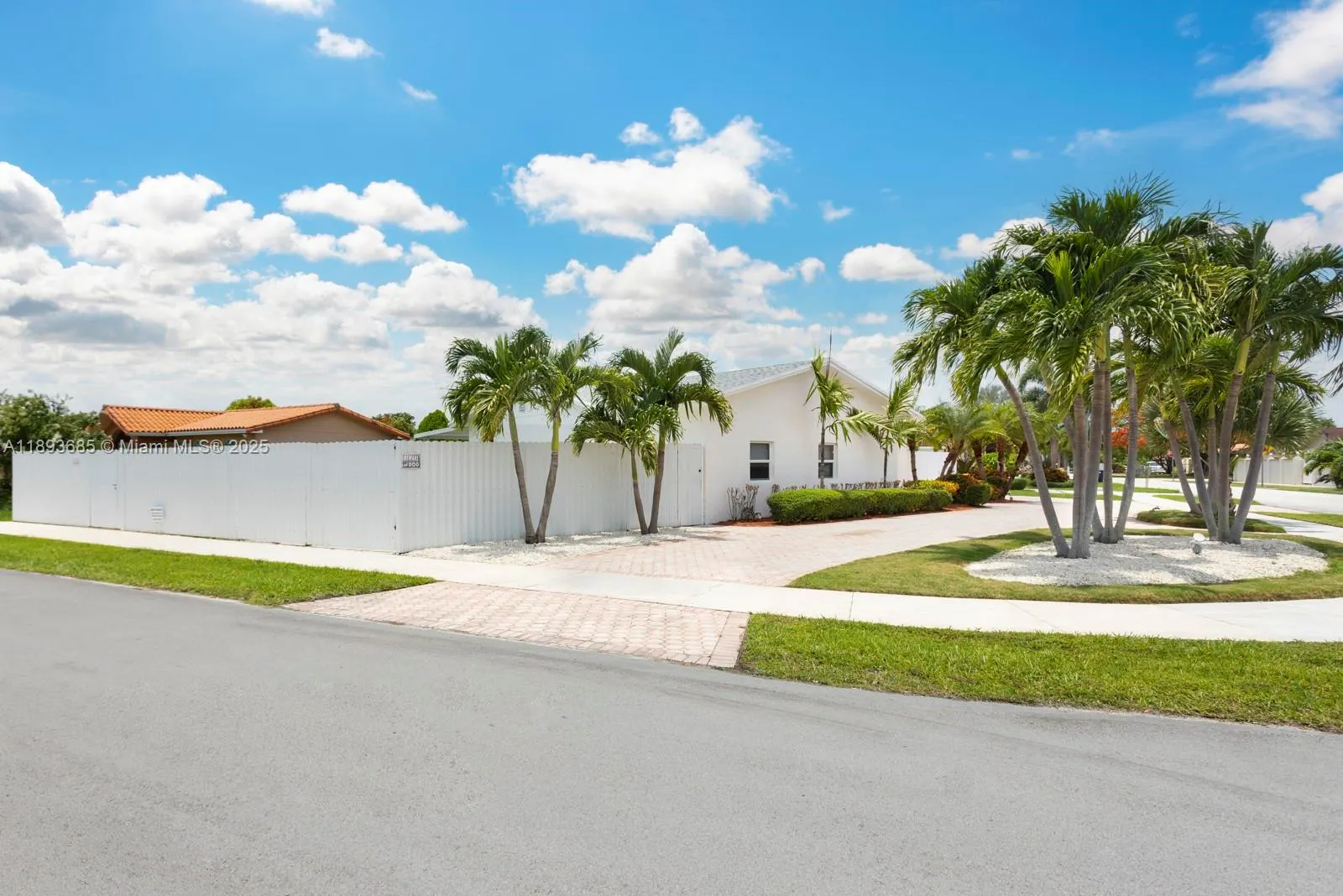 10770 SW 26th St, #0