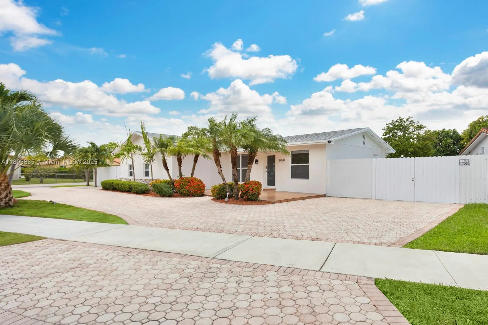 10770 SW 26th St, #0