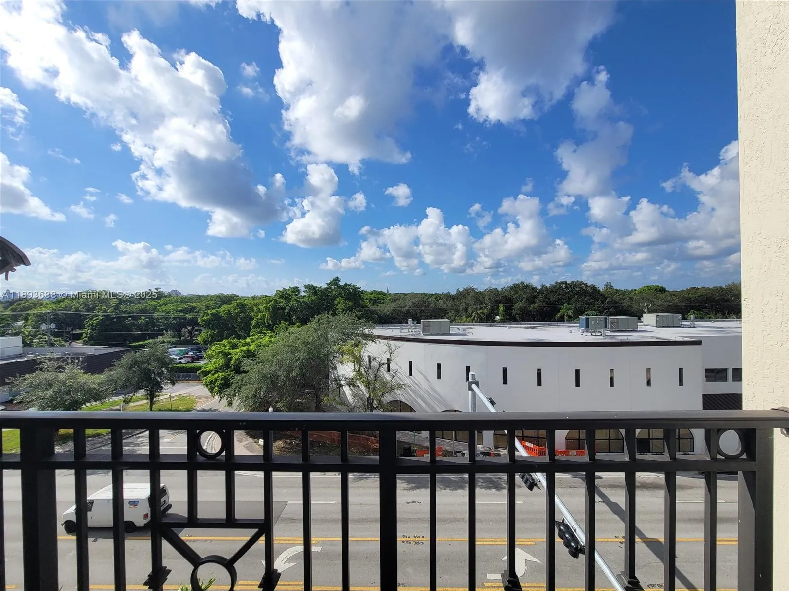 5271 SW 8th St, #411