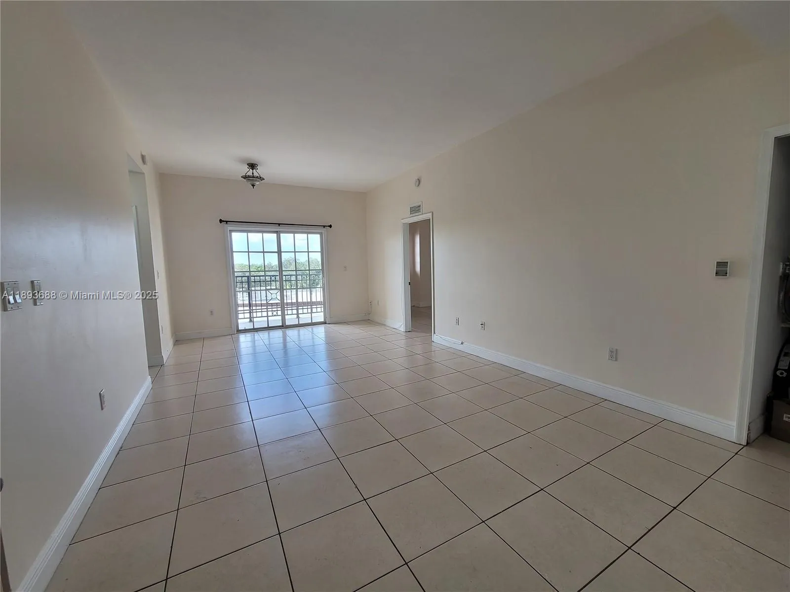 5271 SW 8th St, #411