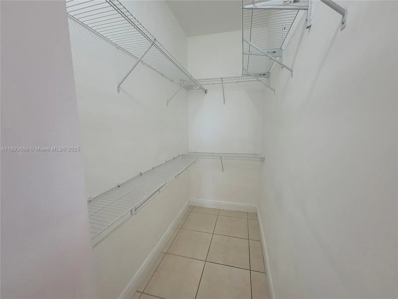 5271 SW 8th St, #411