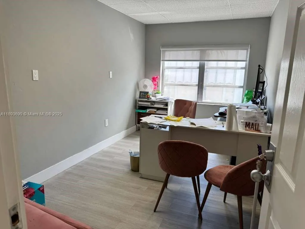 5245 NW 36th St, #230