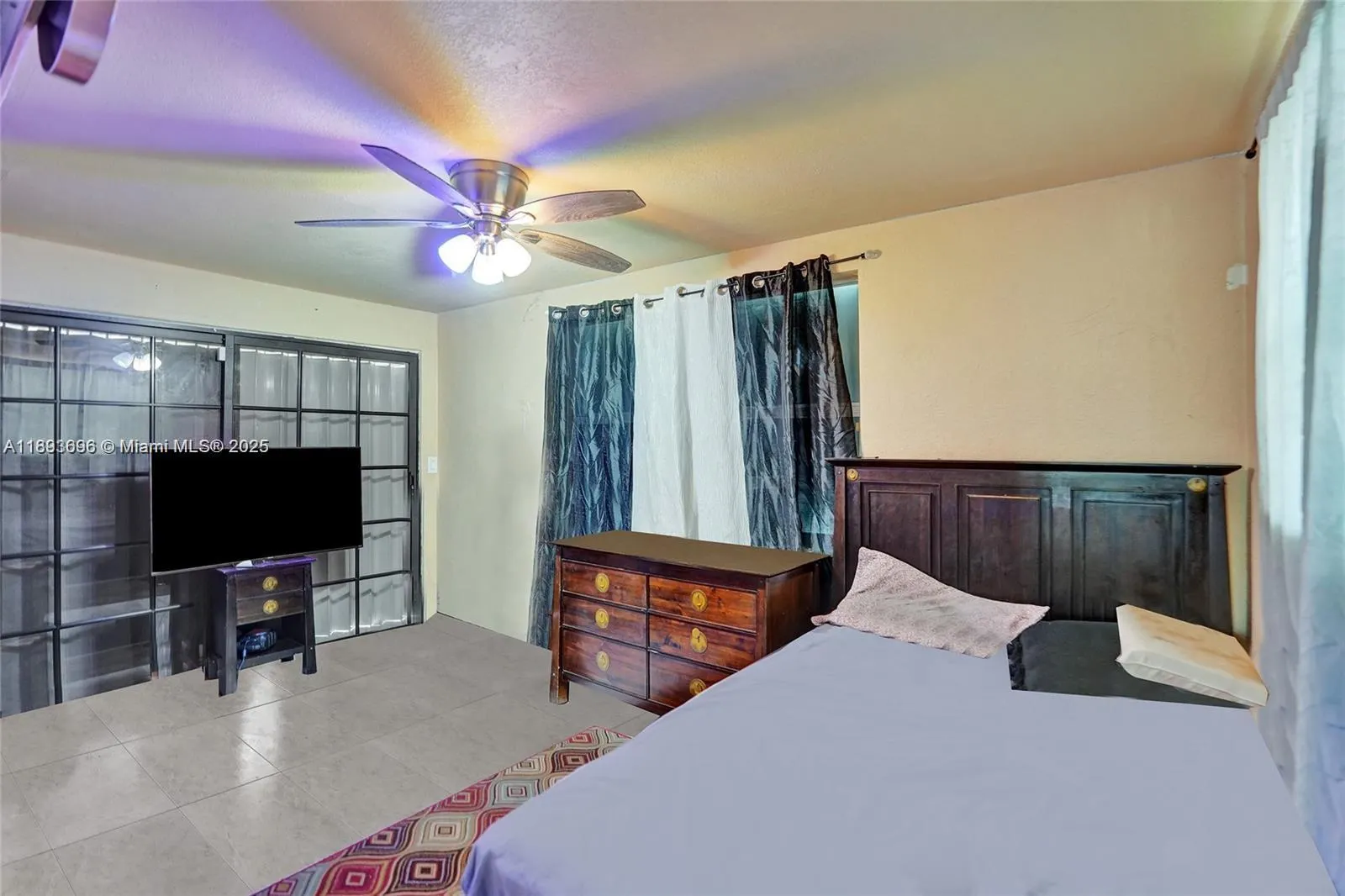 4577 NW 16th Ter