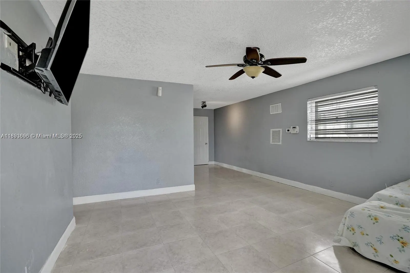 4577 NW 16th Ter