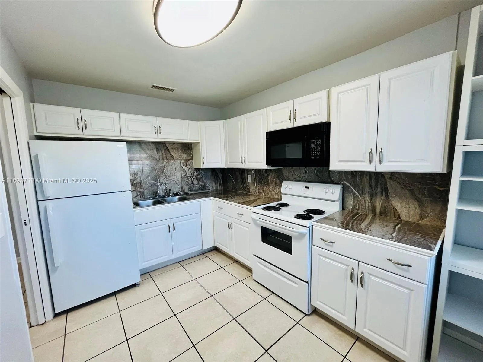 1050 Atlantic Shores Blvd, #108