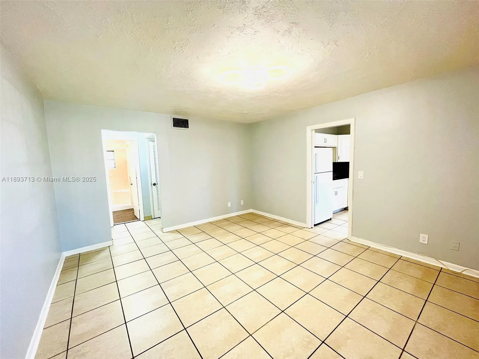 1050 Atlantic Shores Blvd, #108