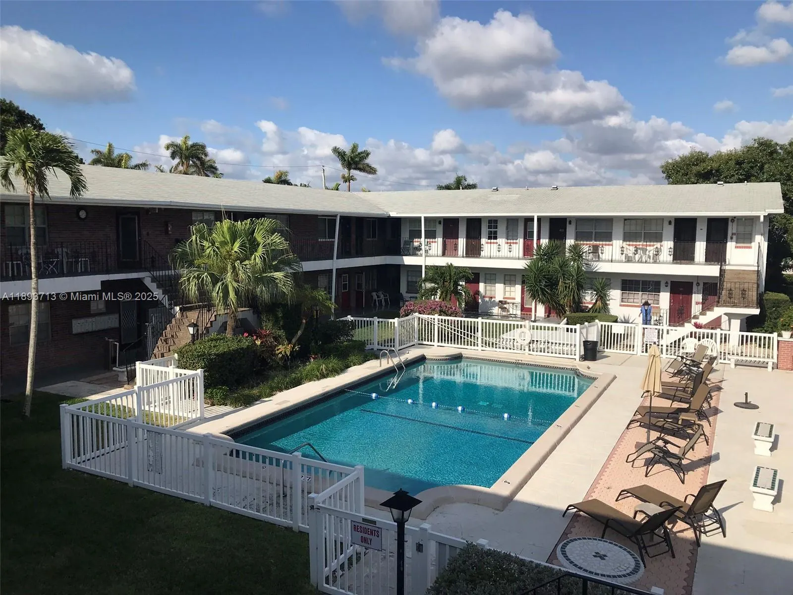 1050 Atlantic Shores Blvd, #108