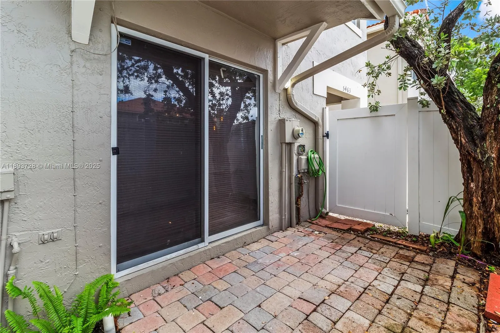 5463 SW 125th Ter