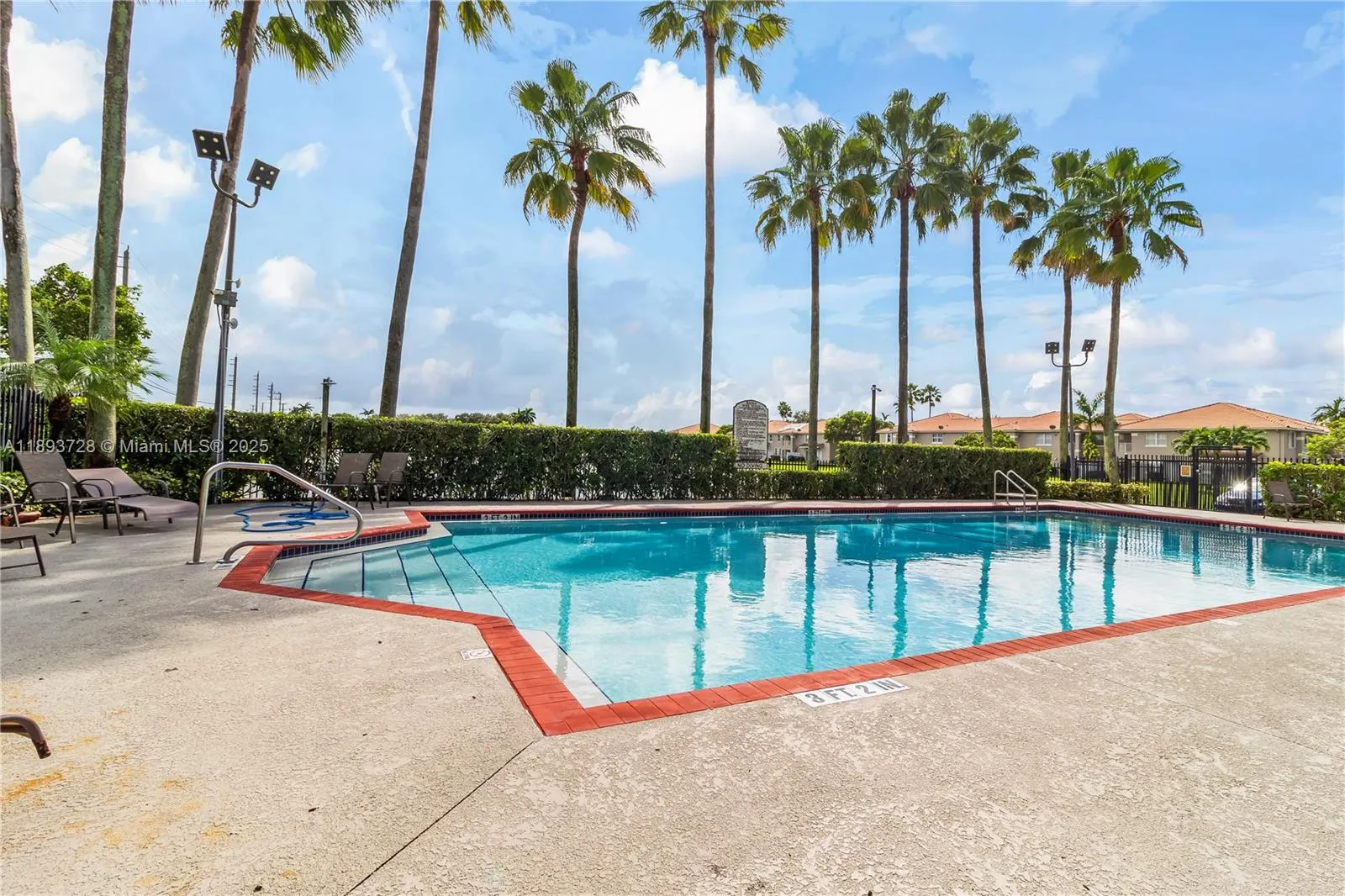 5463 SW 125th Ter