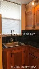 1801 S Treasure Dr, #323