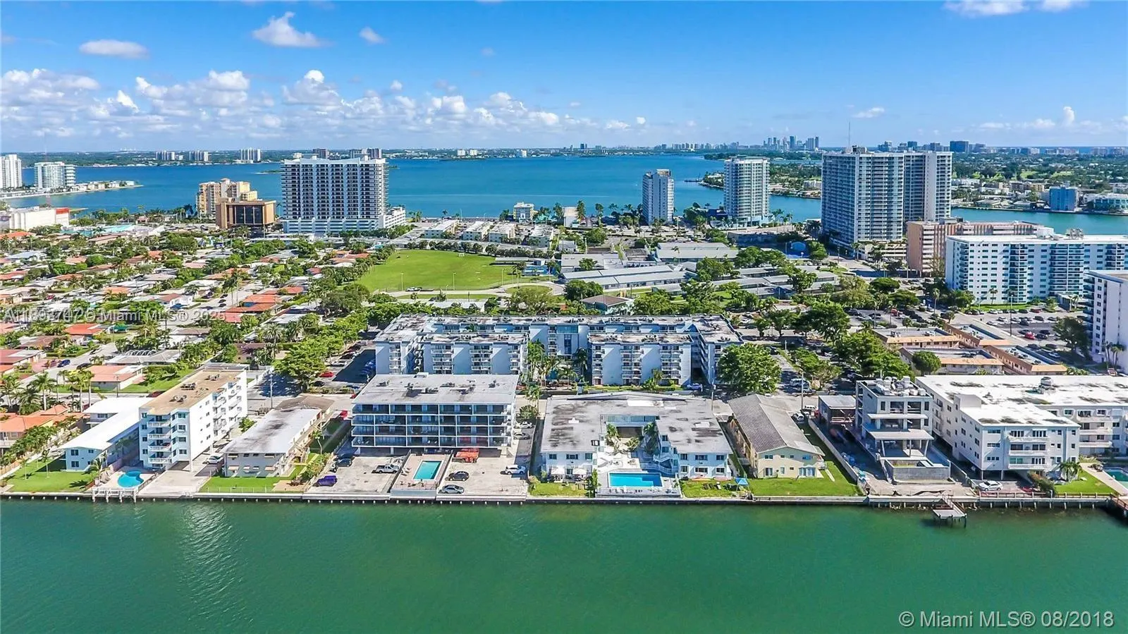 1801 S Treasure Dr, #323