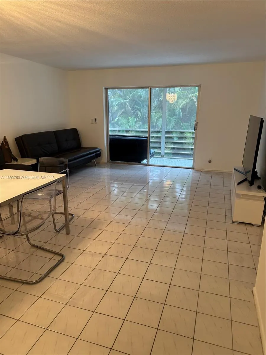 1445 Atlantic Shores Blvd, #206