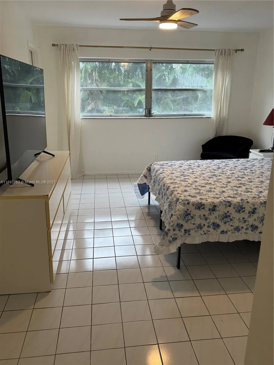 1445 Atlantic Shores Blvd, #206